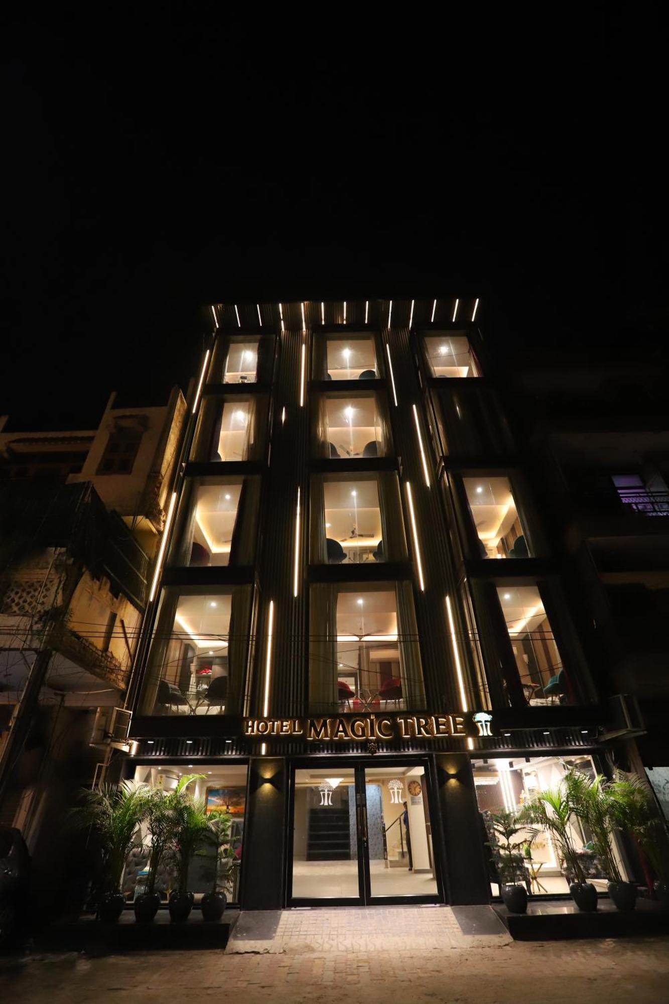Hotel The Magic Tree - Paharganj Új-Delhi Kültér fotó