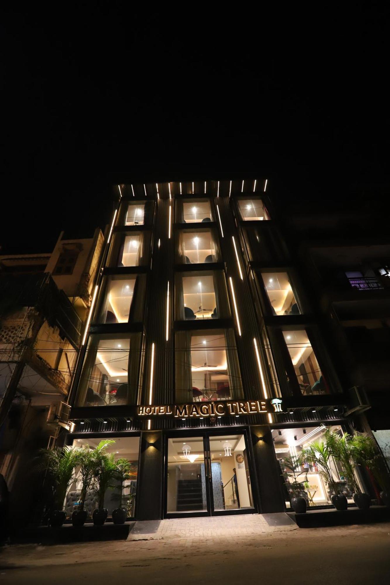 Hotel The Magic Tree - Paharganj Új-Delhi Kültér fotó