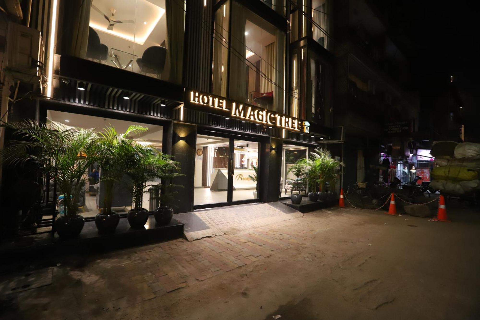 Hotel The Magic Tree - Paharganj Új-Delhi Kültér fotó