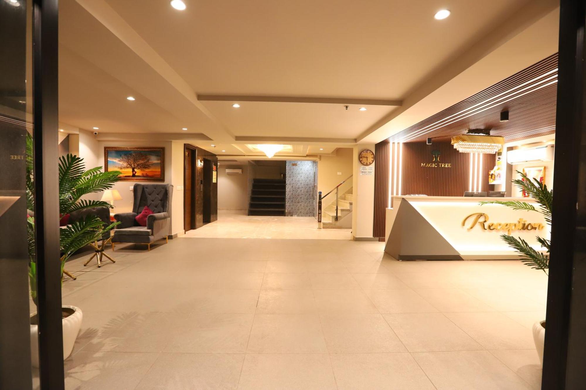 Hotel The Magic Tree - Paharganj Új-Delhi Kültér fotó